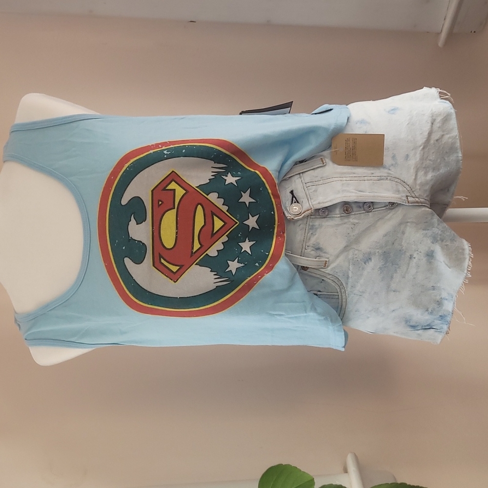 Trunk Ltd Cropped Superman Logo Tank Top